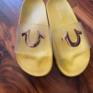 True Religion Pool Sliders 8